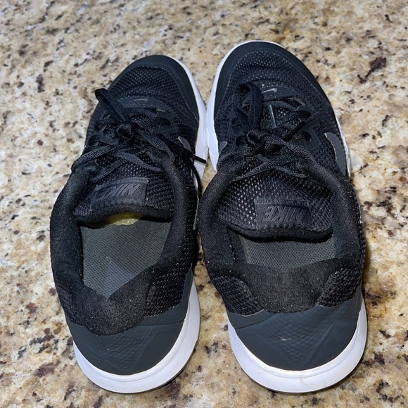 Nike Flex Experience RN 4 - Picture 6 of 8